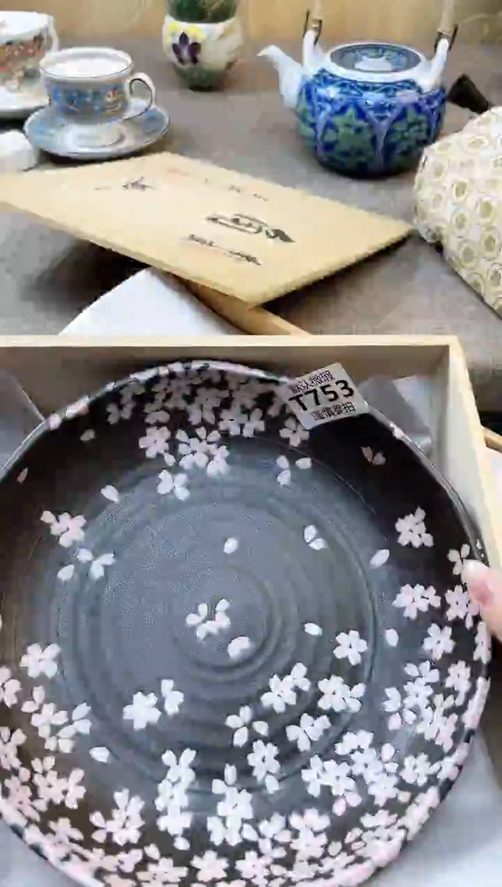 瓷片醒*呀    753            