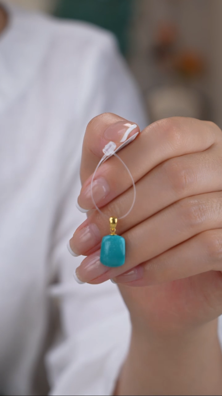 绿松石18K金镶嵌吊坠(赠链)多样性发货