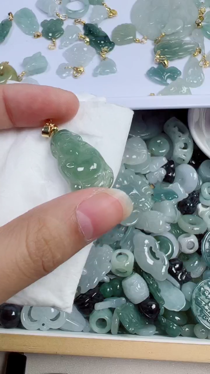 散珠翡翠244号链接，A货翡翠