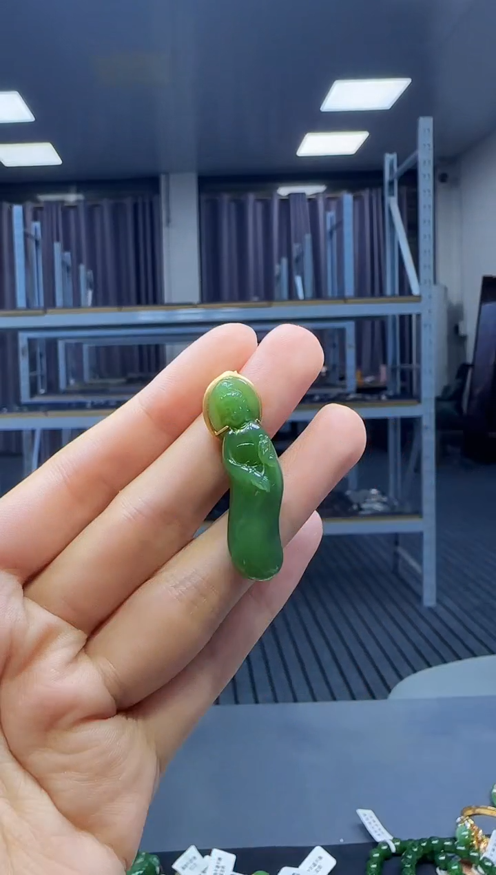 和田玉18K金镶嵌挂件1