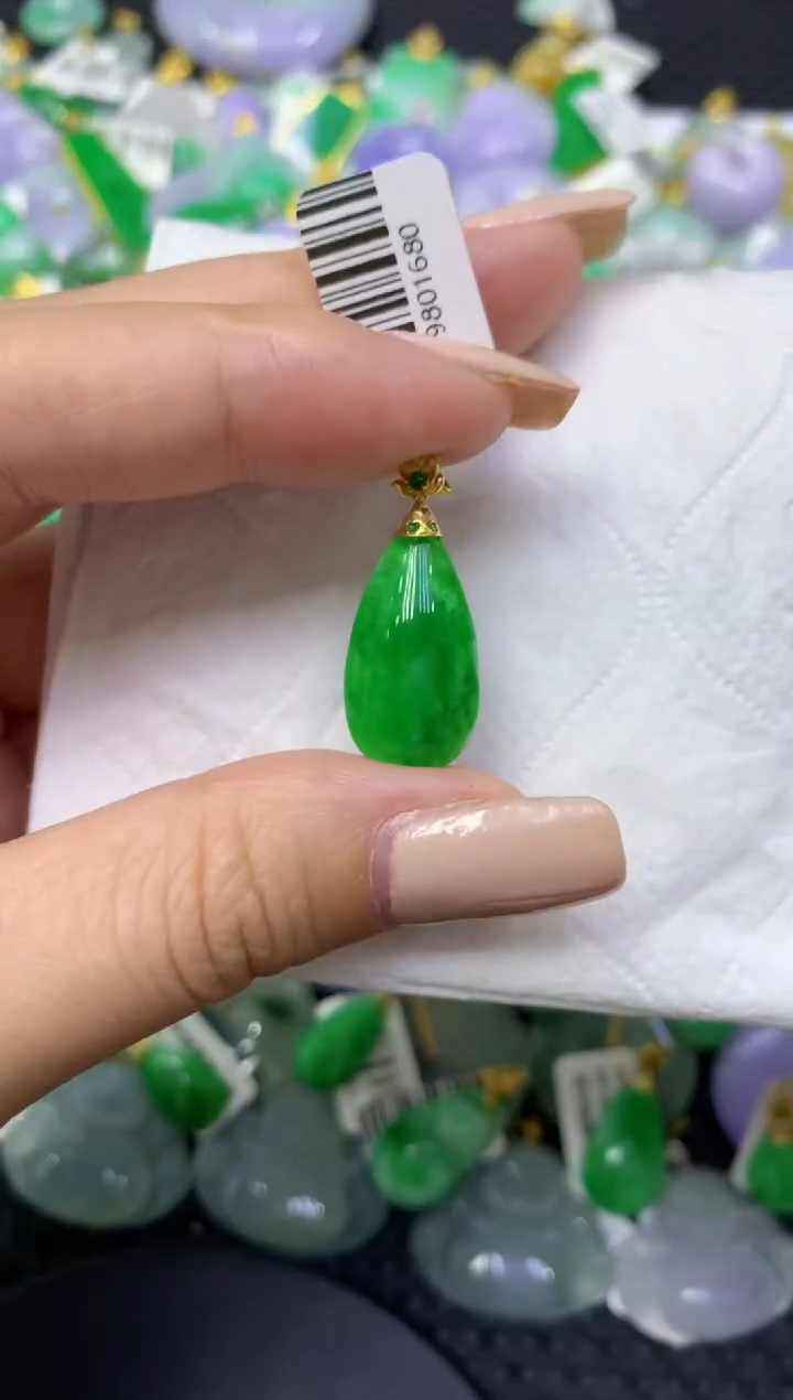 颈饰18K金镶嵌翡翠天然缅甸翡翠A货