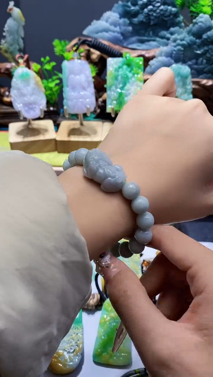 【闪购商品】翡翠颈饰未镶嵌翡翠A货