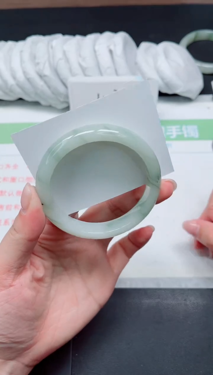 【闪购商品】石英质玉手镯未镶嵌619-56.1