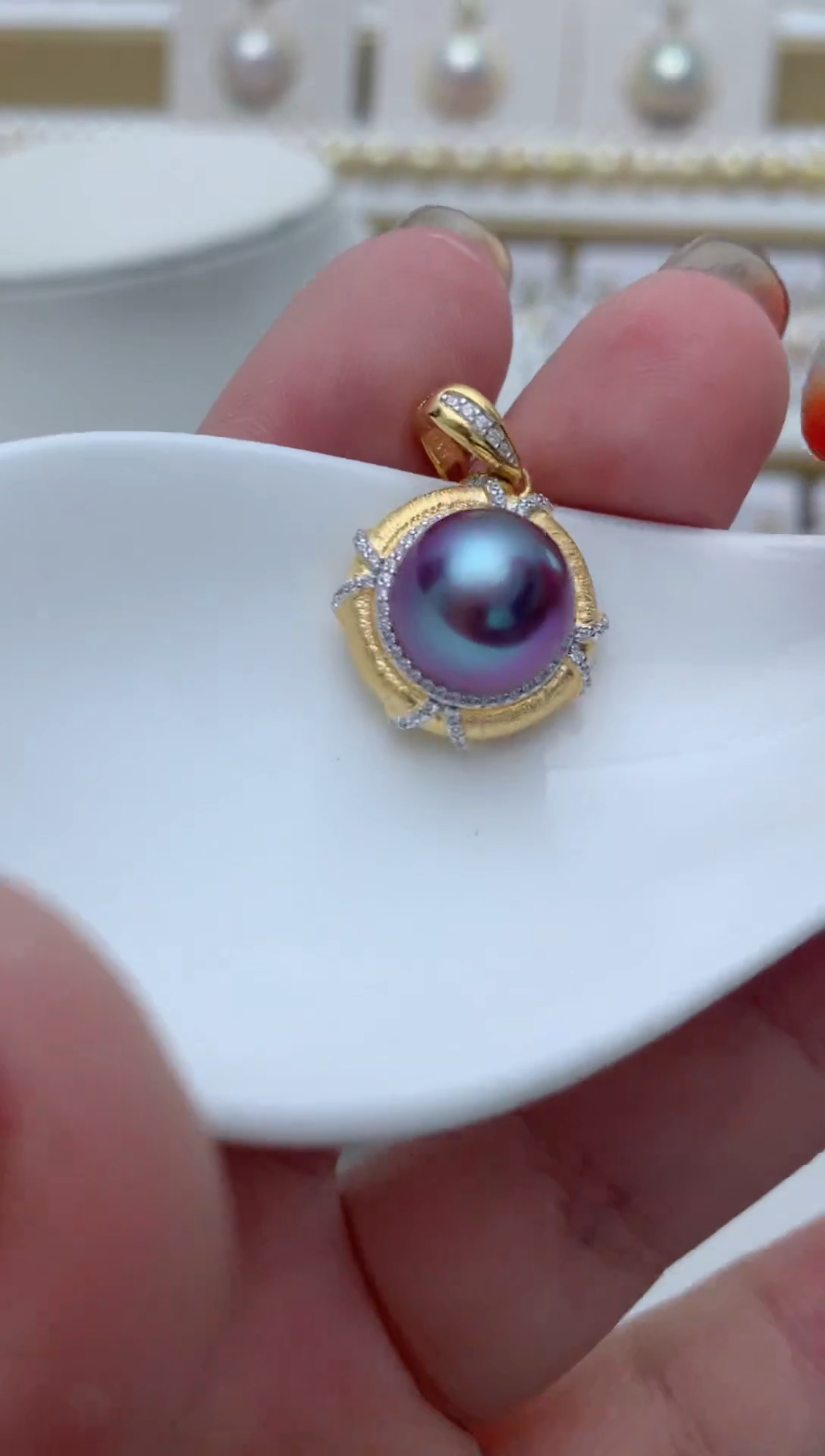 【闪购商品】淡水珍珠颈饰银S925镶嵌q18