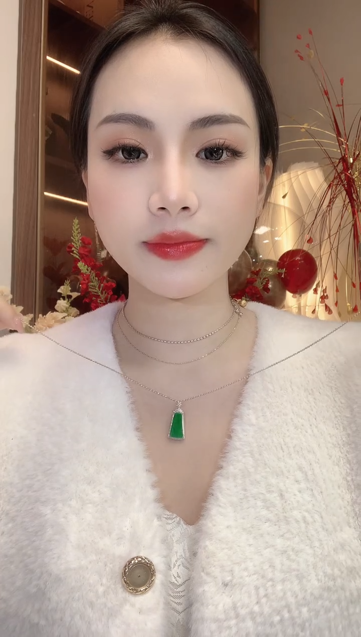 【闪购商品】翡翠吊坠(不含链)18K金镶嵌A7 多样性发货一件