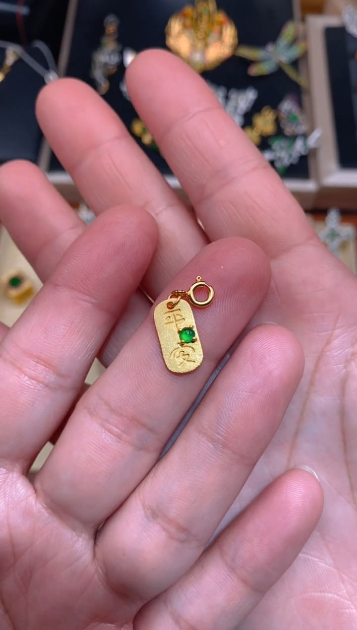 【闪购商品】翡翠吊坠(不含链)银S925镶嵌万能扣