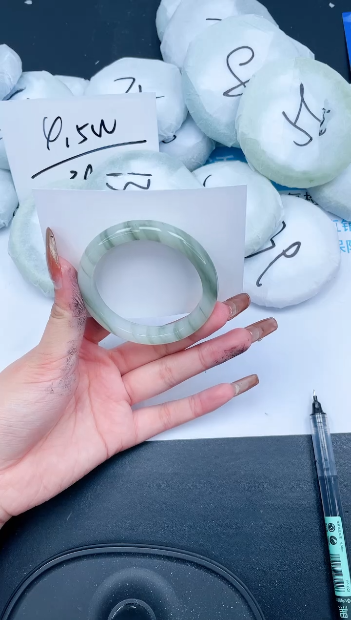 【闪购商品】石英质玉手镯未镶嵌482-51