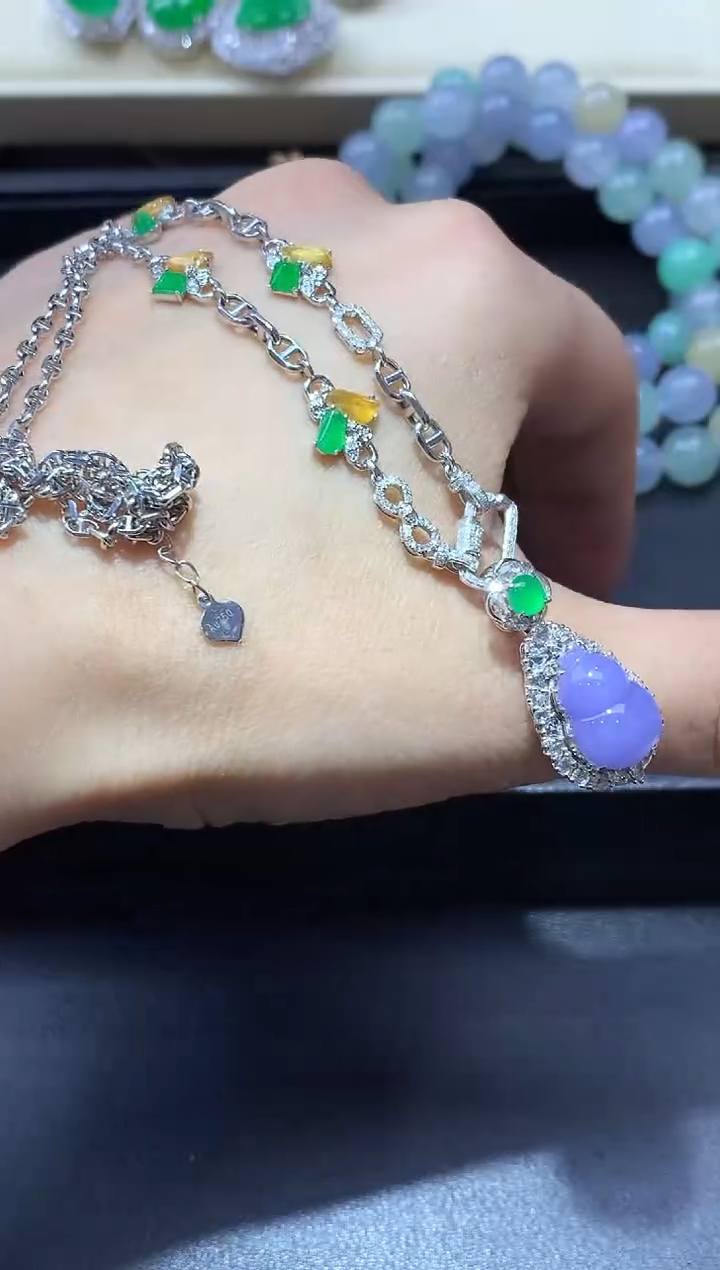 颈饰18K金镶嵌翡翠843-中国好珍宝