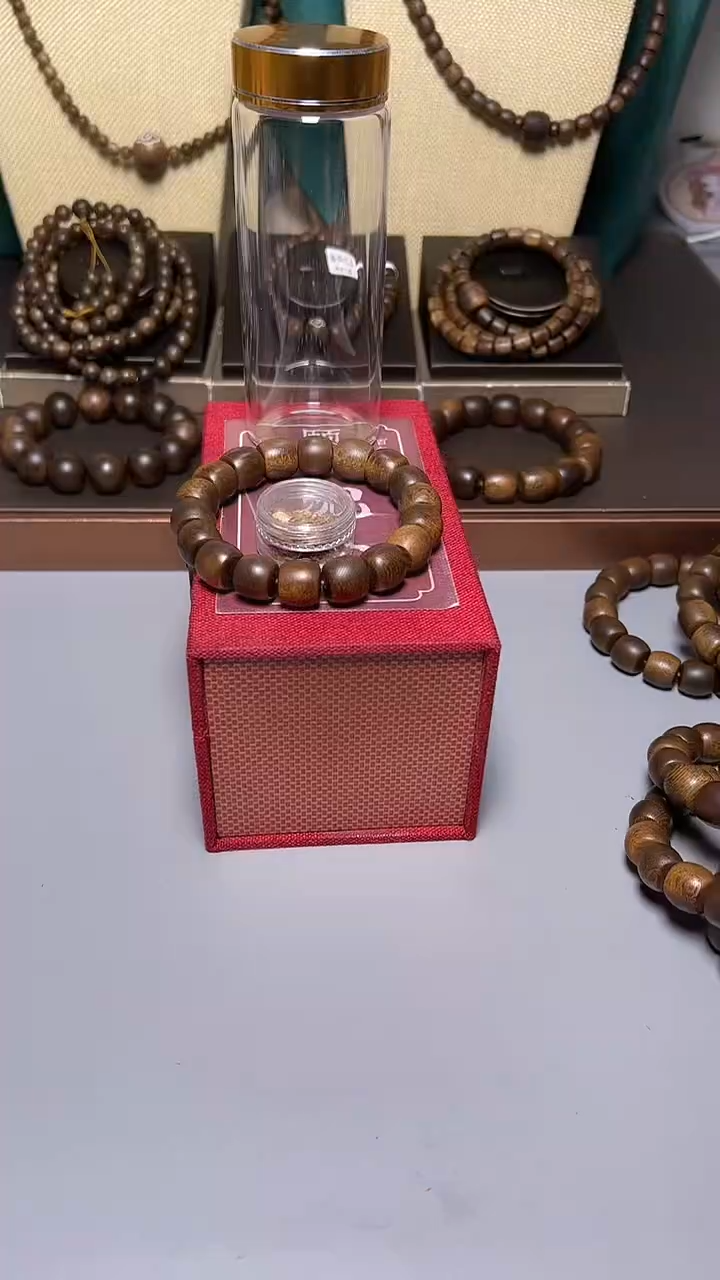 沉香芽庄白棋1.3桶珠单圈