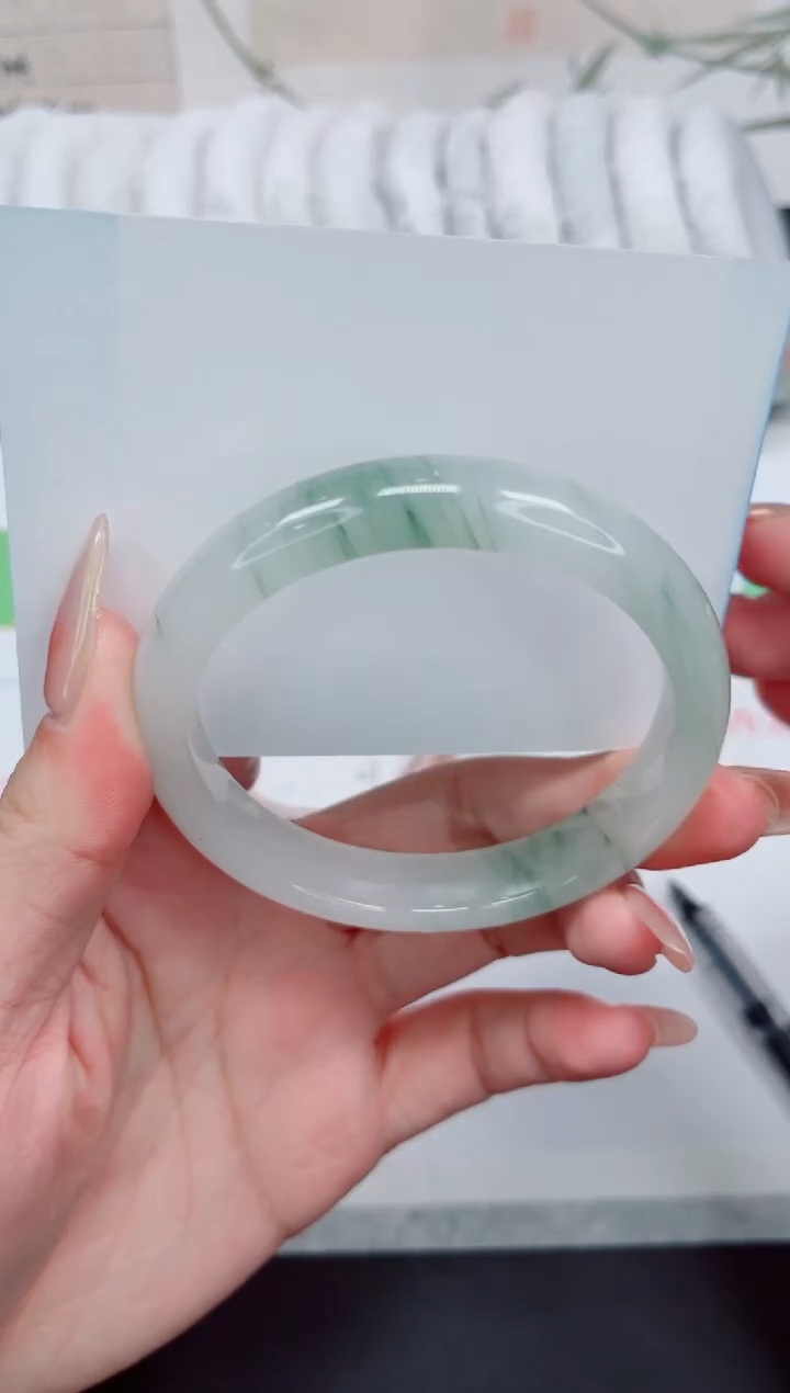 【闪购商品】石英质玉手镯未镶嵌91-58.3