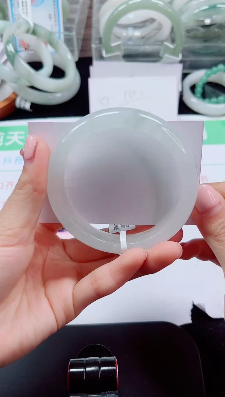 未镶嵌手镯石英质玉41-58/59