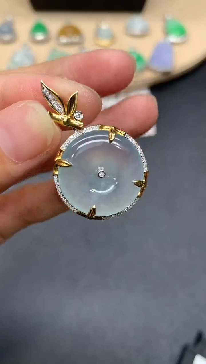 翡翠18K金镶嵌吊坠(不含链)平安扣【无服务费】