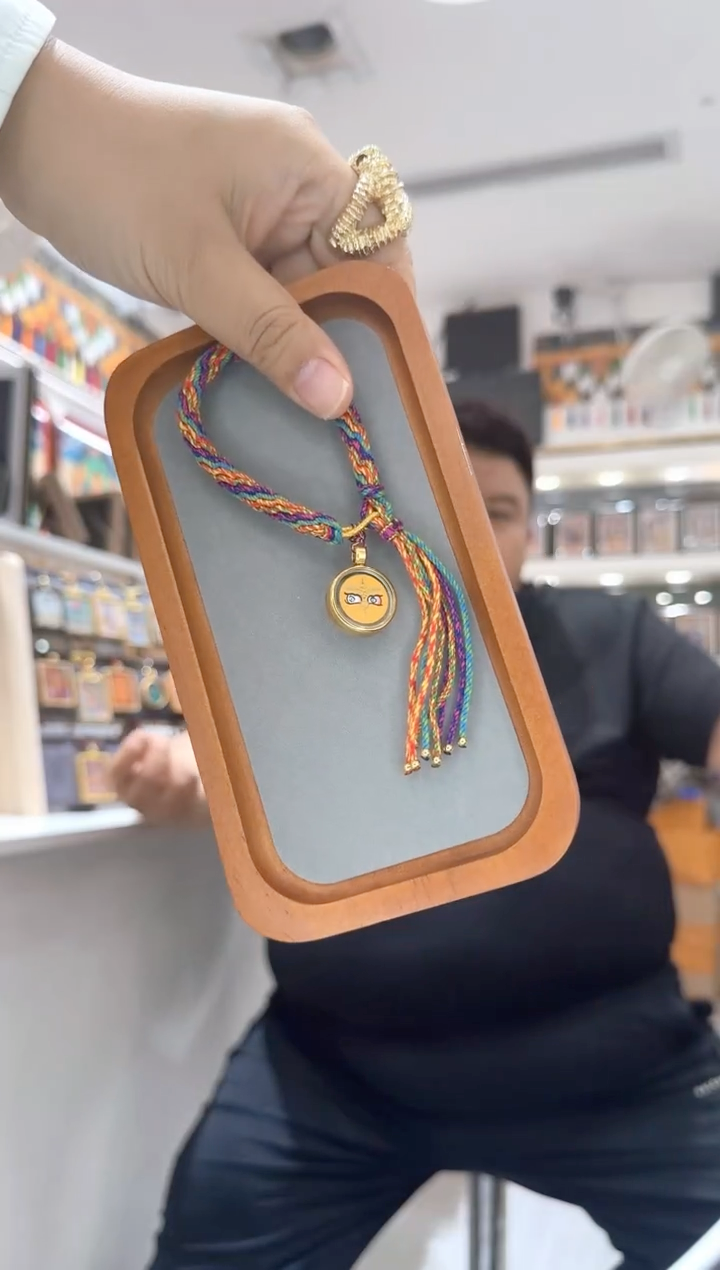 吊坠纯手绘唐卡轮回手绳 黄老爷