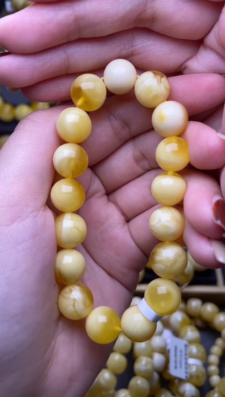 【闪购商品】琥珀裸石未镶嵌大小姐珠宝140