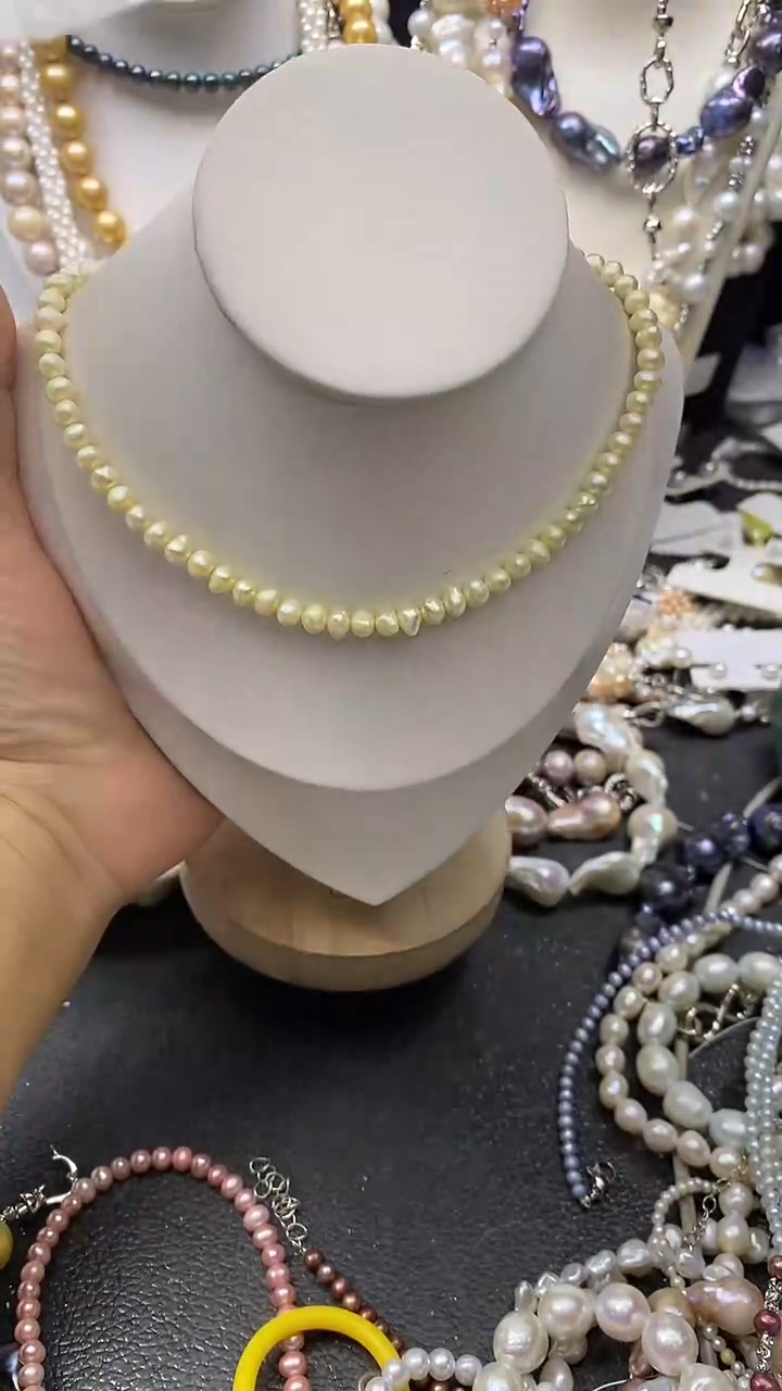 颈饰未镶嵌淡水珍珠多人
