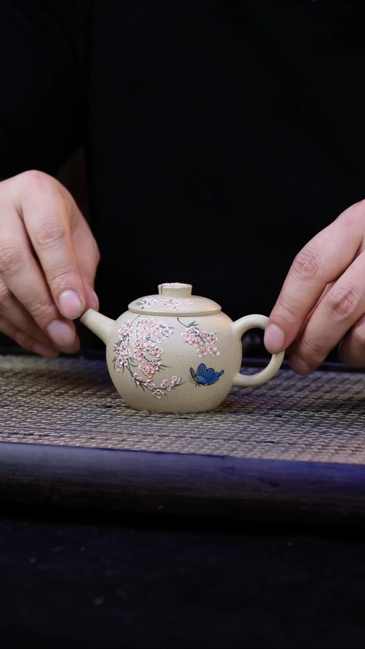 【闪购商品】紫砂茶壶段泥-泥绘小巨轮【约130cc】