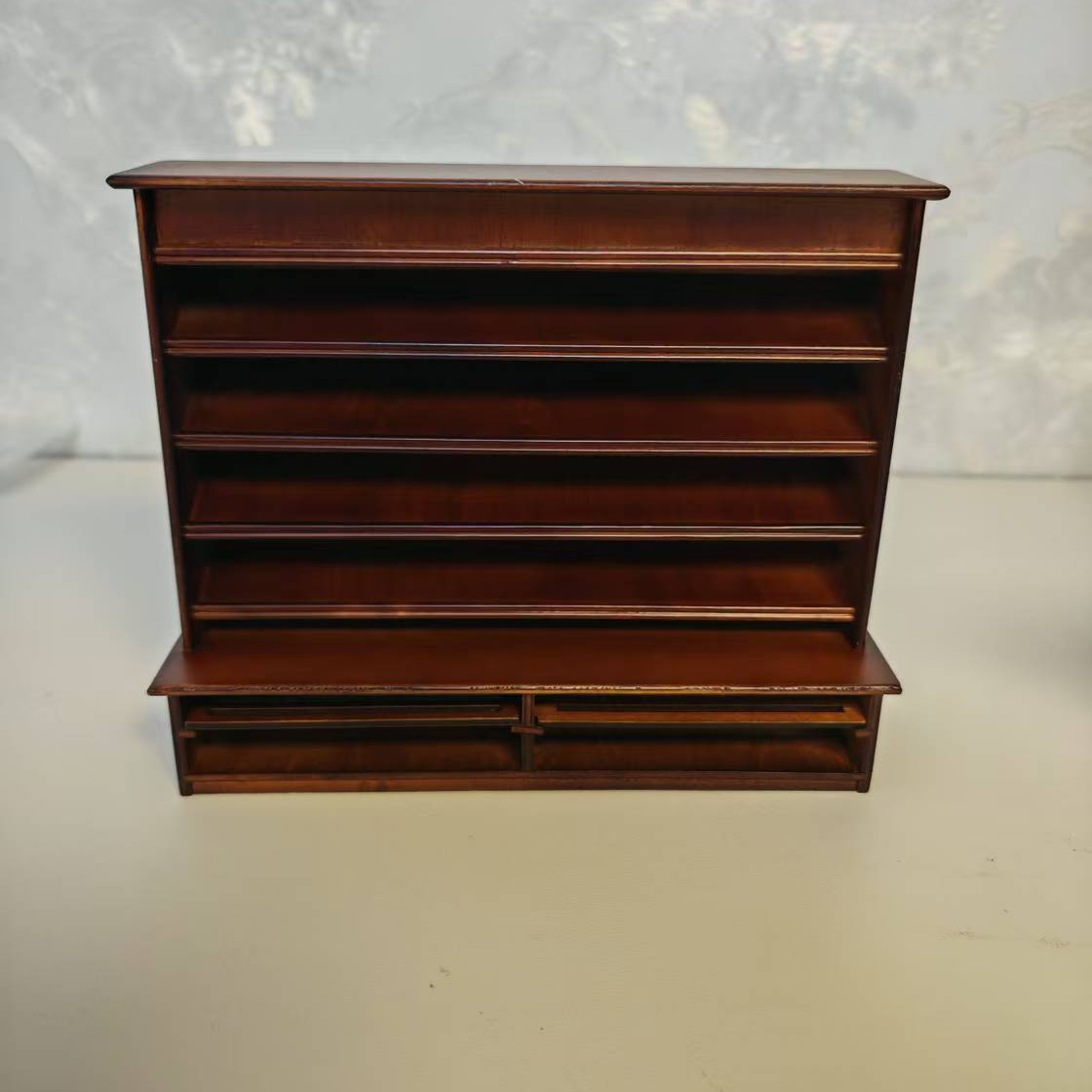 很大的一个家用长方形日式干泡竹制书柜微缩摆件娃娃屋实木