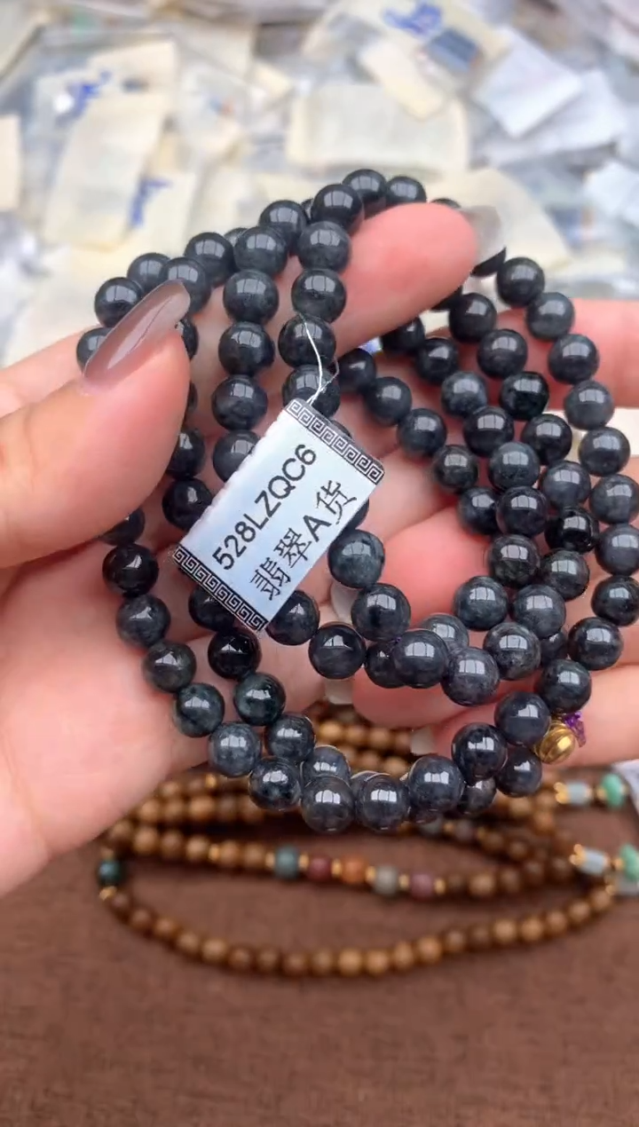 未镶嵌挂件翡翠—