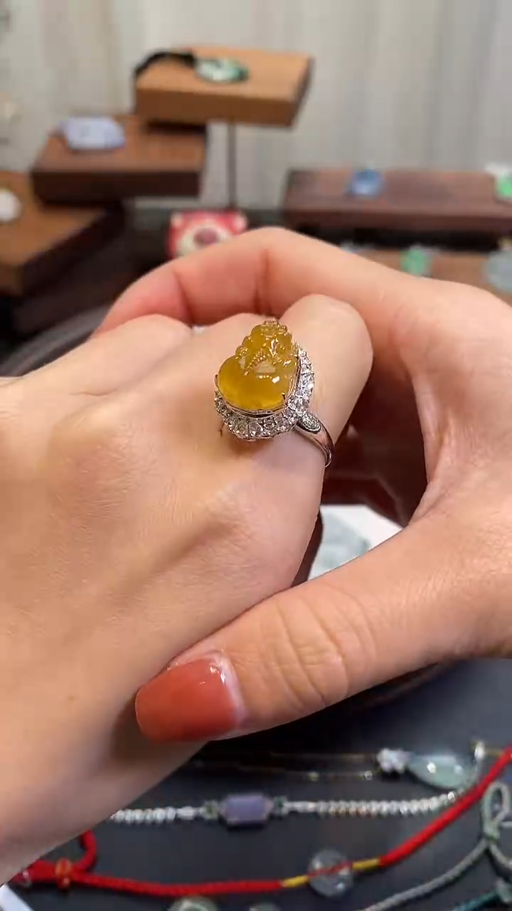 【闪购商品】翡翠戒指18K金镶嵌戒指