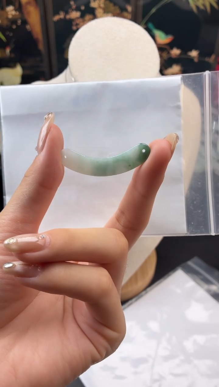 翡翠未镶嵌颈饰65号玉璜