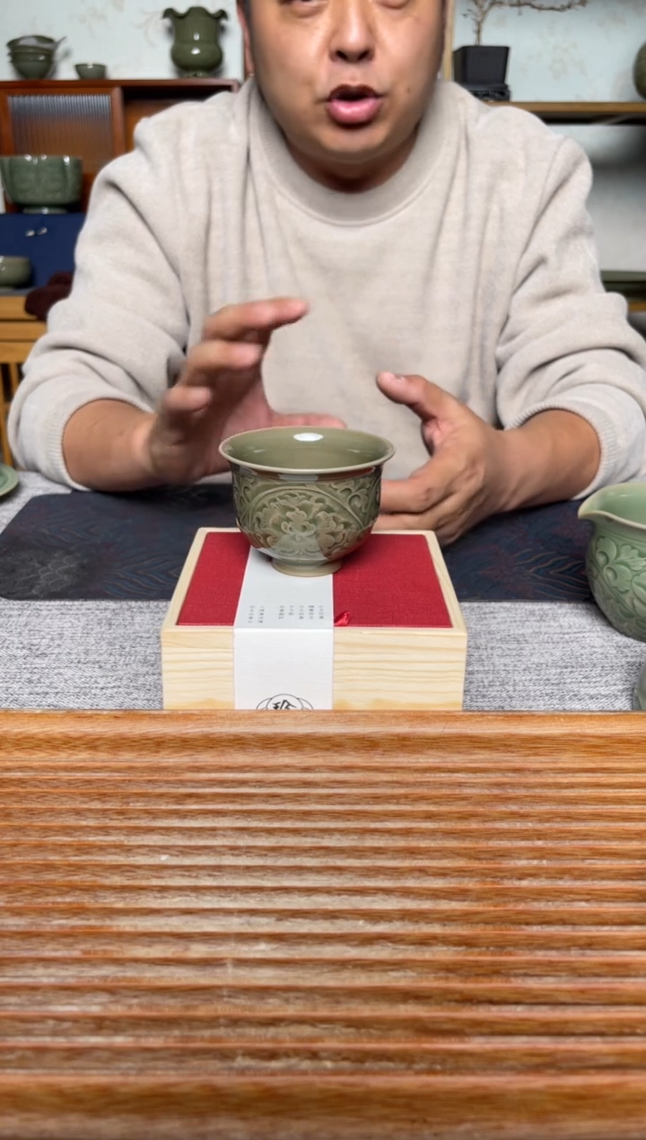 【闪购商品】其他王晓娜 纯手工秘色牡丹纹铃铛杯