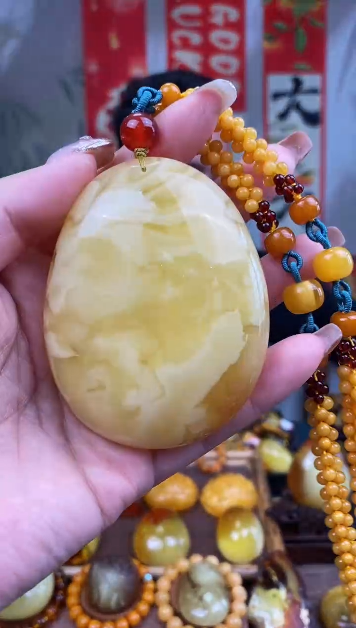 【闪购商品】琥珀裸石未镶嵌基地发货 一物一证 顺丰包邮