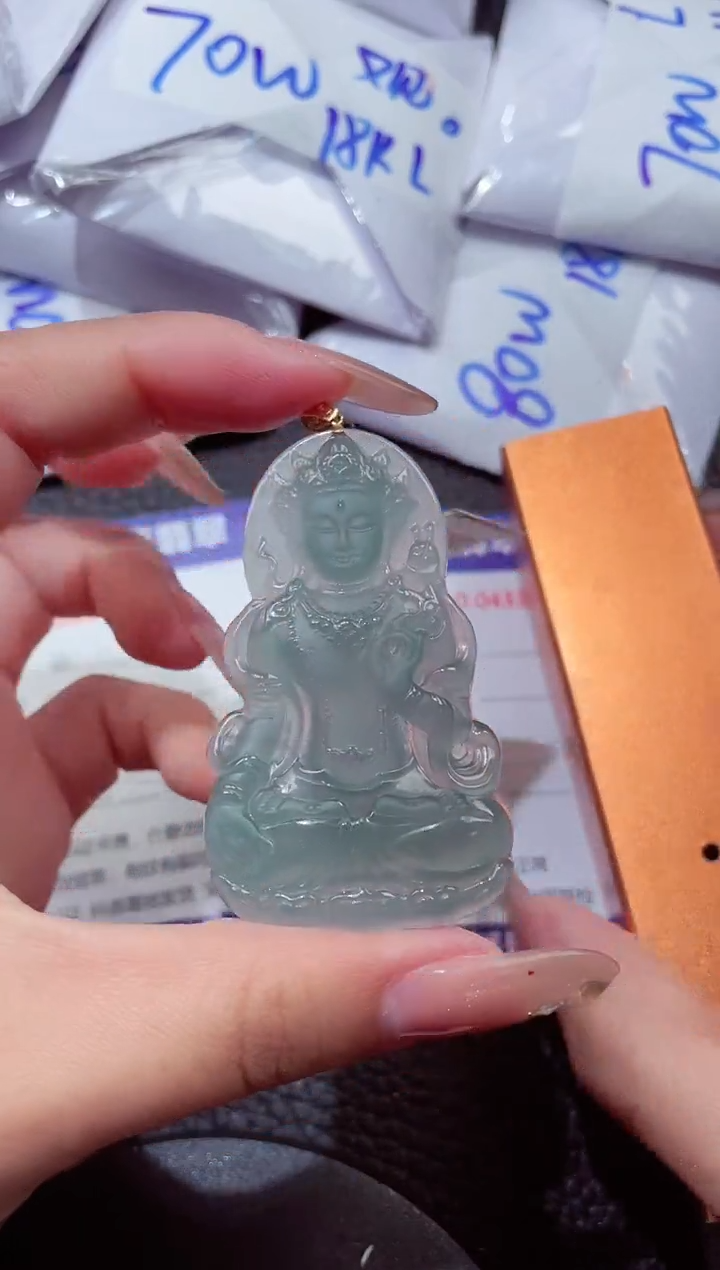 颈饰18K金镶嵌翡翠0000