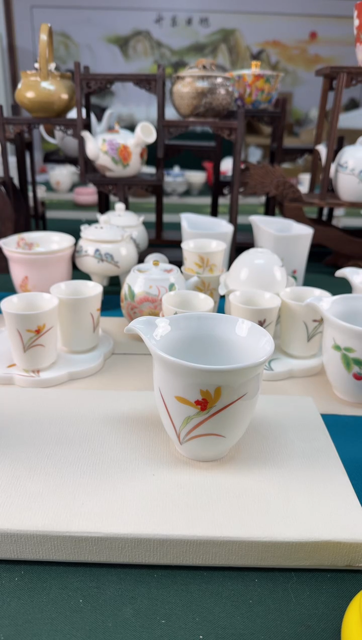 【闪购商品】瓷器 ······.......