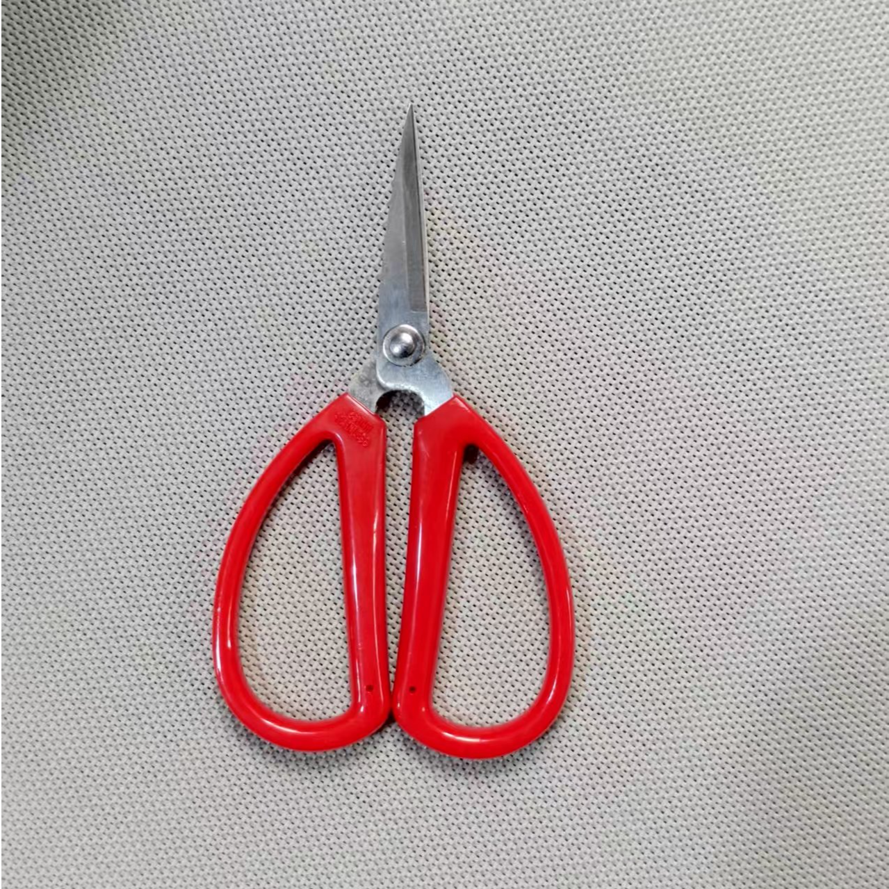 （王）家用剪裁小剪刀