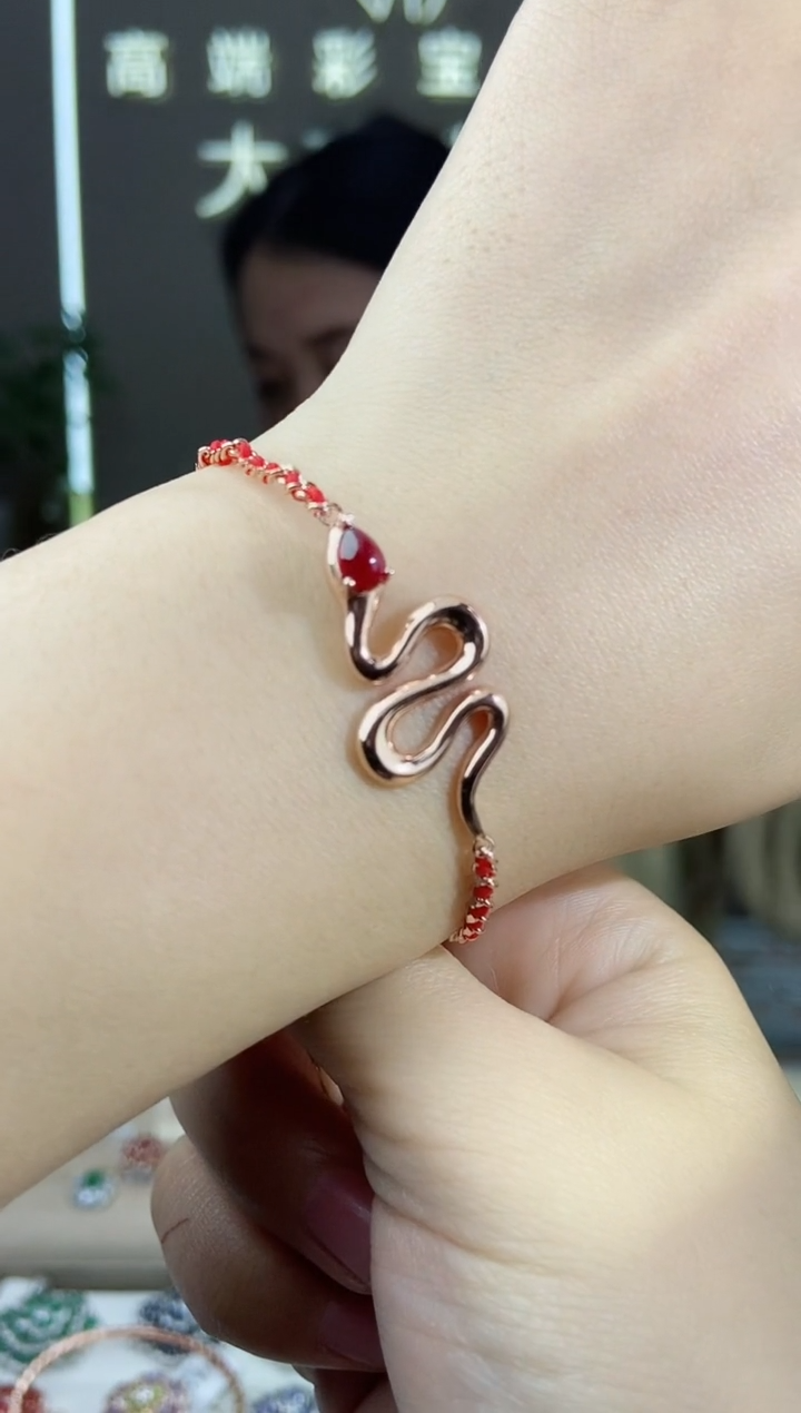 【闪购商品】红宝石手链银S925镶嵌手链