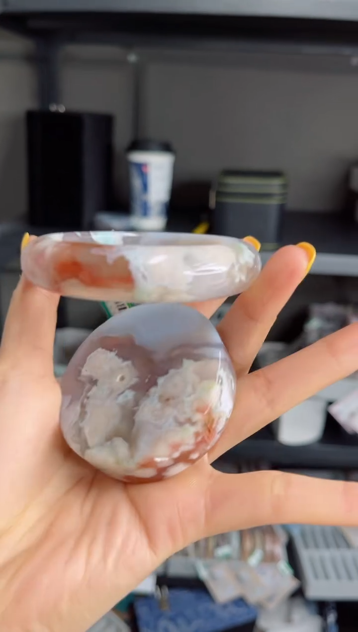 石英质玉未镶嵌手镯61圈口（赠送镯心）6321012