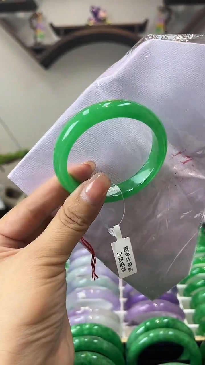 【闪购商品】砖雕a76圈口53 独货手镯