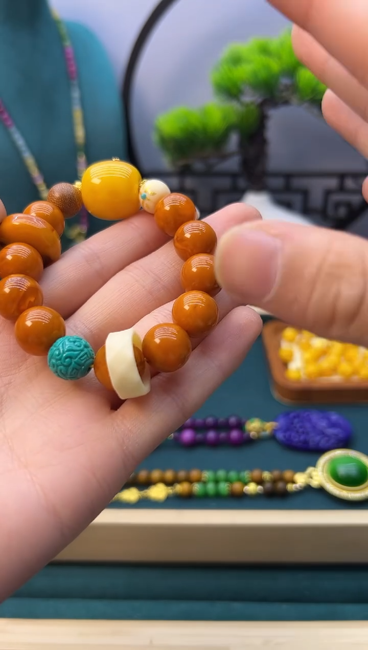 【闪购商品】蜜蜡耳饰14K金镶嵌S83           