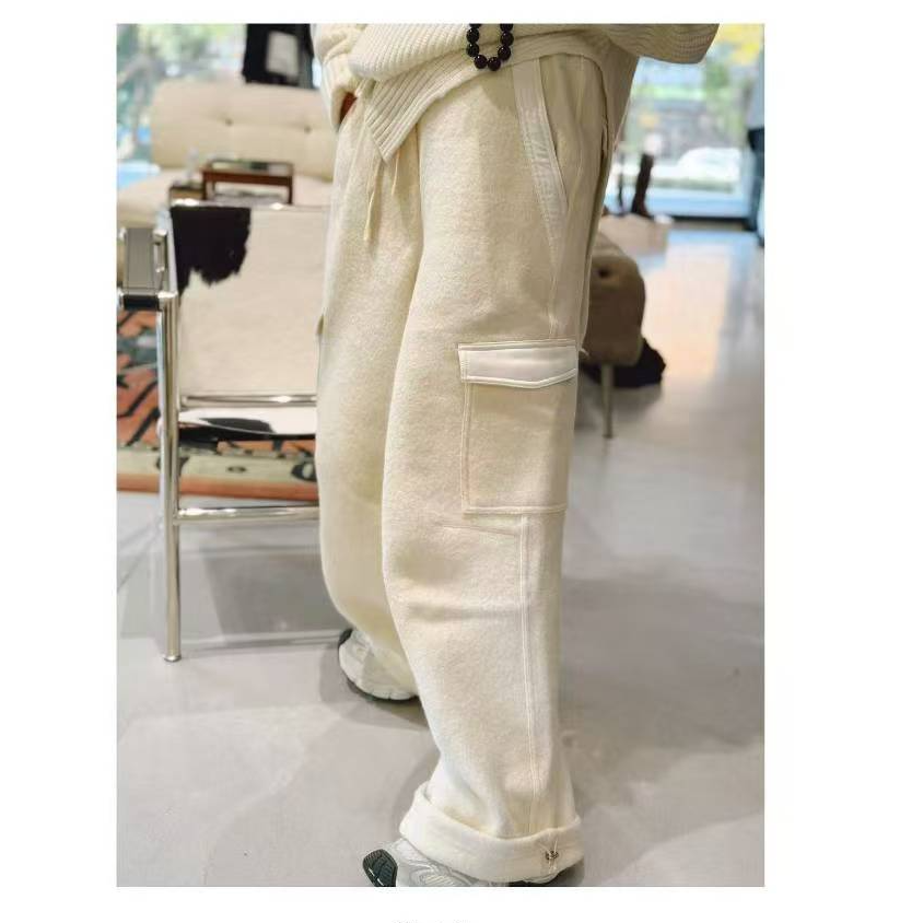 FIZZFLY24冬季新款女士气质全毛口袋工装裤