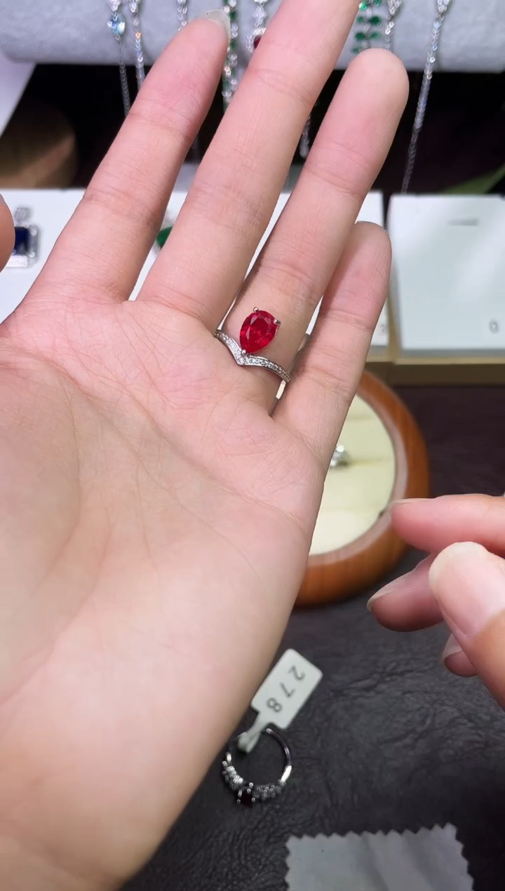 合金合成钻石红宝皇冠戒指