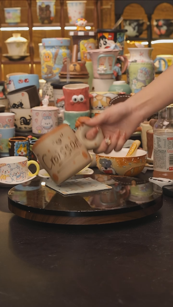 景德镇釉下彩绘设计师款式陶瓷