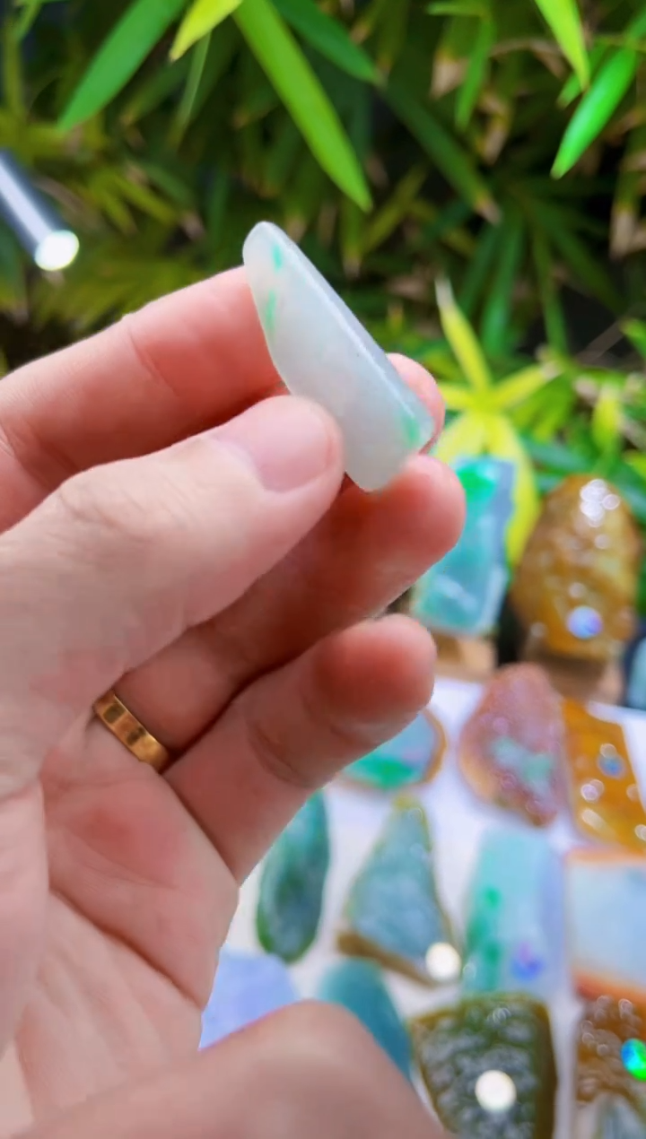 未镶嵌定制翡翠翡翠