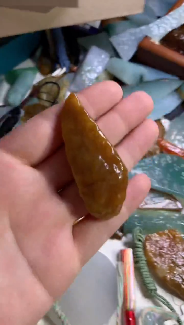 【闪购商品】翡翠颈饰未镶嵌吊坠
