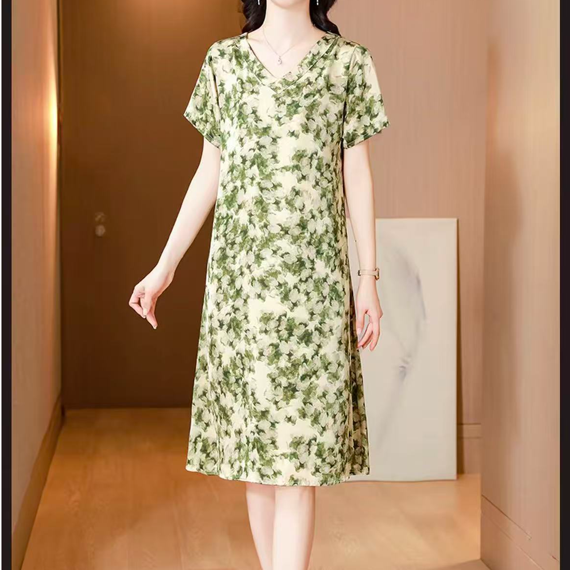 【福利碎花绿】夏季妈妈装气质短袖连衣裙洋气中老年女装宽松长裙