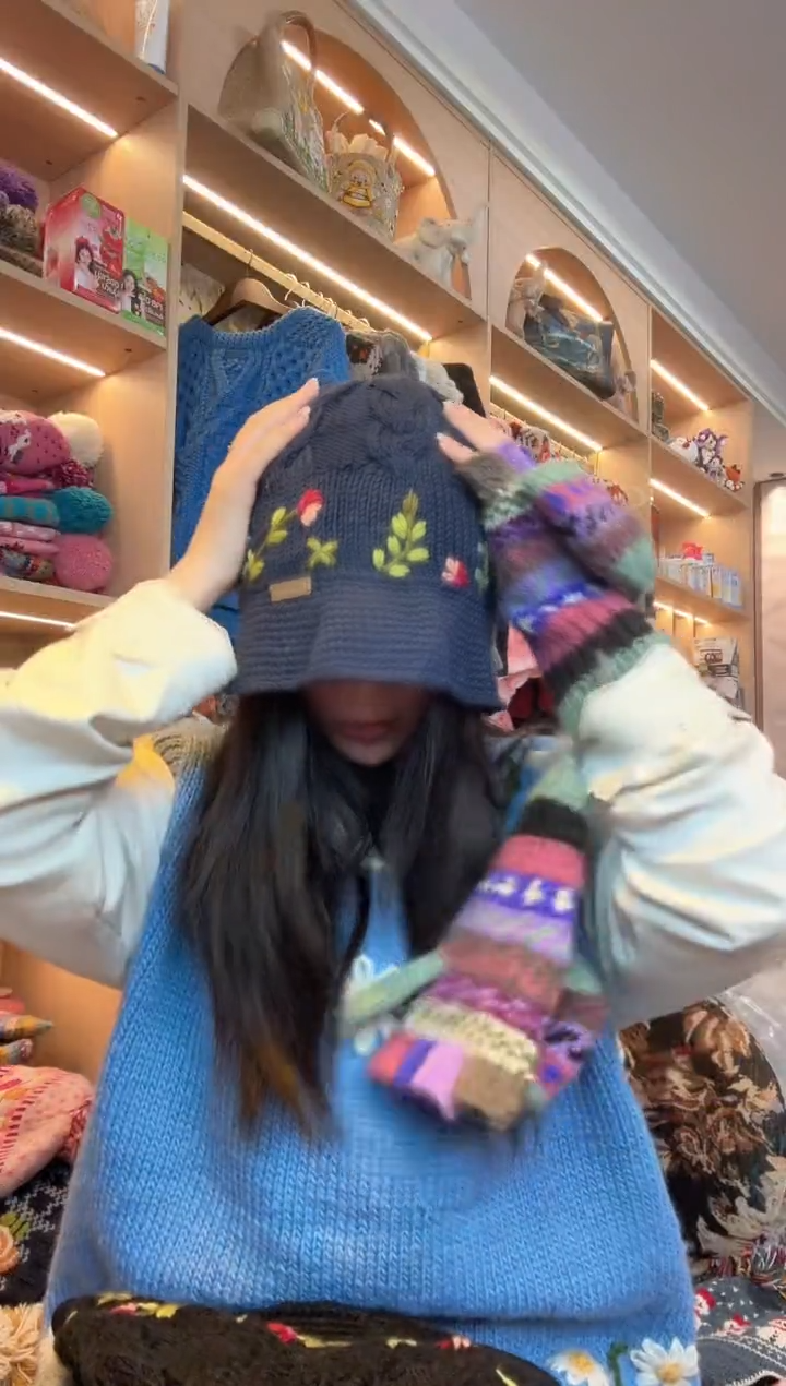 羊毛美利奴彼岸花卷边冷帽