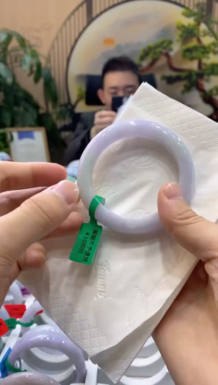 【闪购商品】翡翠手镯未镶嵌000002518