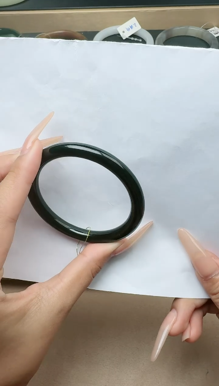 【闪购商品】和田玉手镯未镶嵌54圈口YY