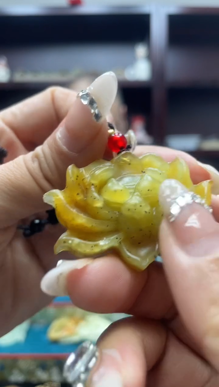 未镶嵌岫玉吊坠·