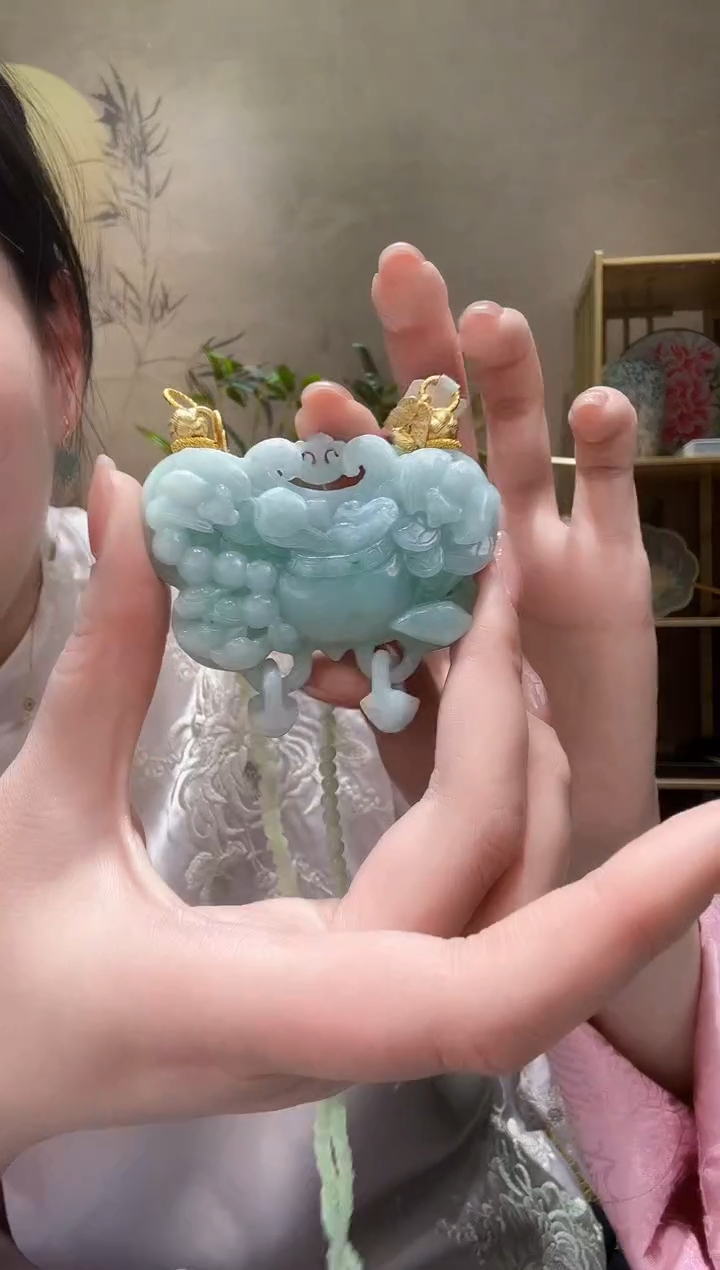 【闪购商品】翡翠颈饰未镶嵌吊坠