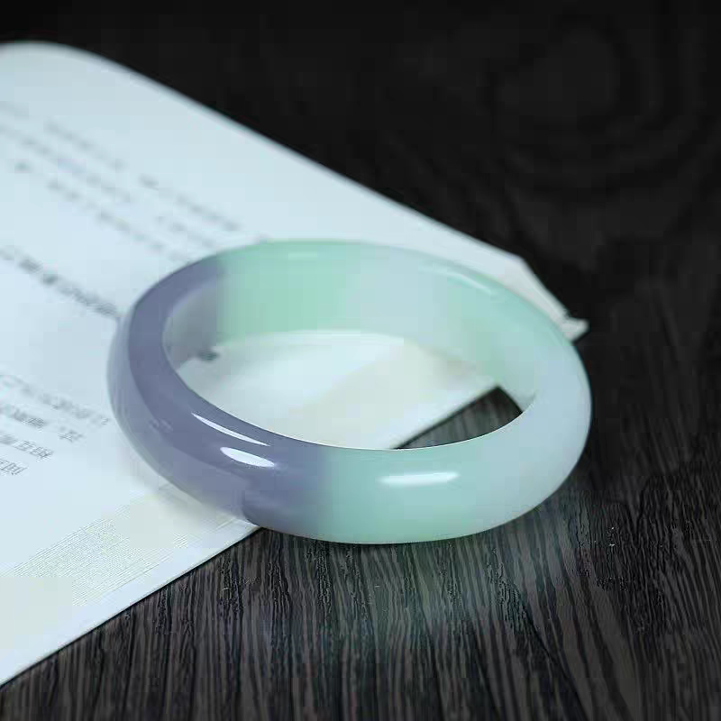 1328号-精品紫白翠三色手镯多样性