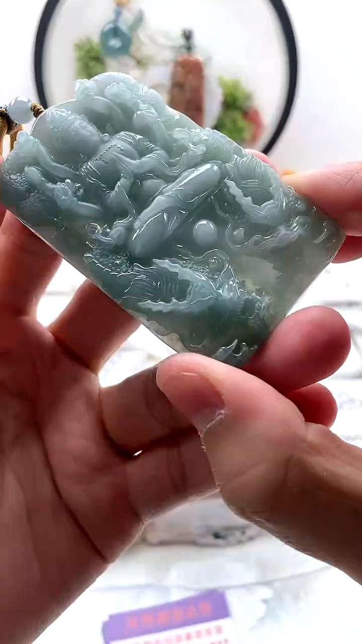 颈饰未镶嵌翡翠千手观音