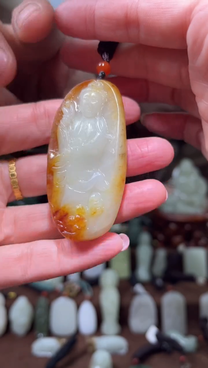 颈饰未镶嵌和田玉·