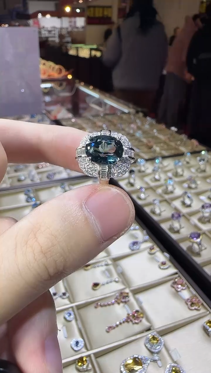 银S925镶嵌戒指托帕石10*8mm