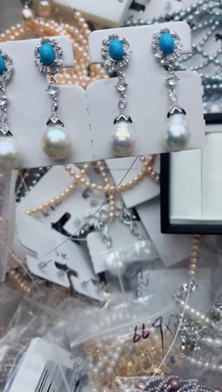 未镶嵌耳饰淡水珍珠多样性发其一，非无暇