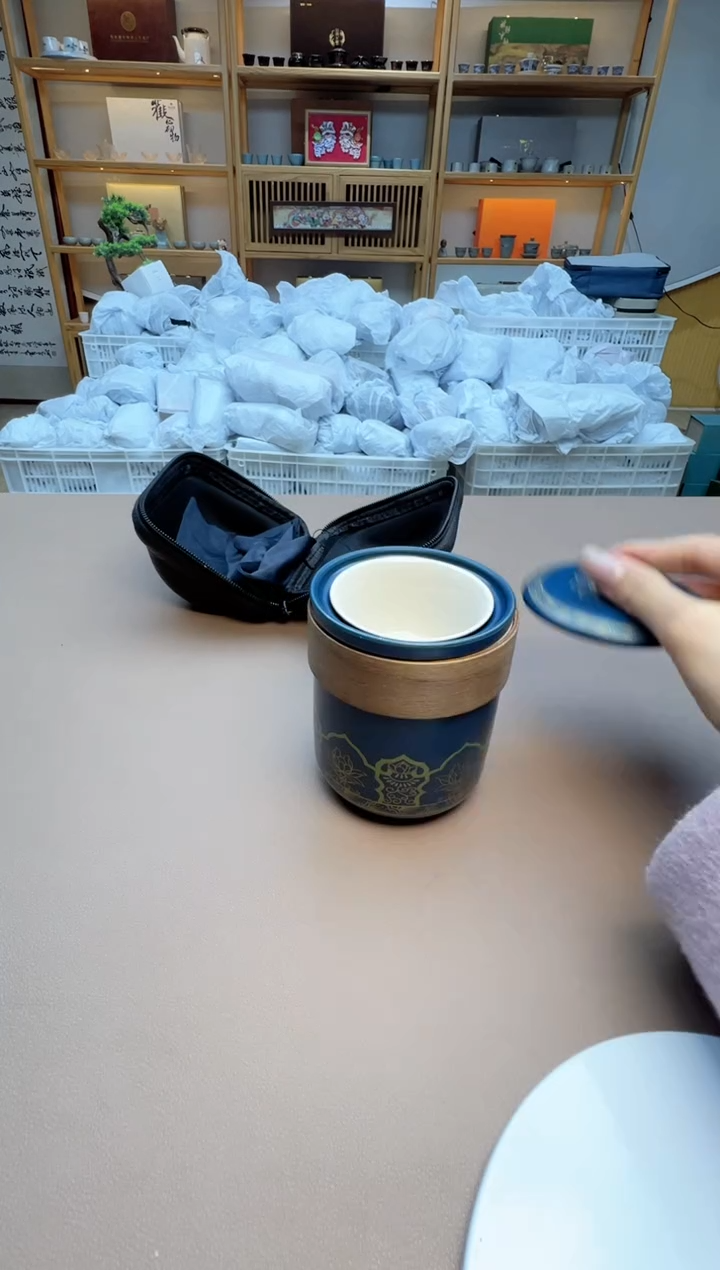 【闪购商品】摆件瓷制品S1111111111111